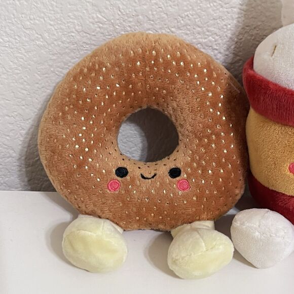 Hallmark Better Together Doughnut and Latte Magnetic Plush Pair Set w/ TAG - Picture 2 of 7